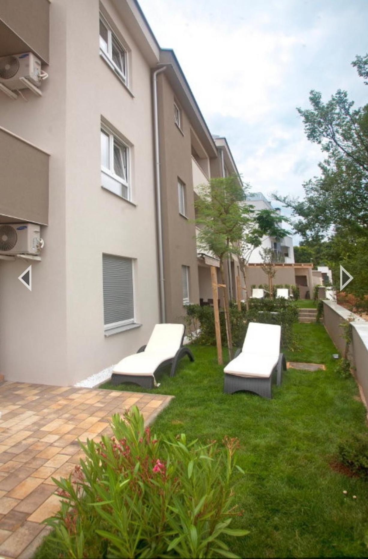 Daska Apartmani Njivice Luaran gambar